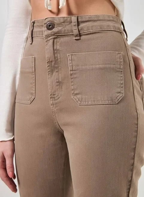 calça flare sarja com bolsos calça flare sarja com bolsos