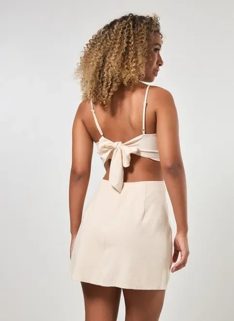 vestido macaquinho com linho claro vestido macaquinho com linho claro