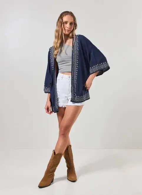 kimono azul com bordados kimono azul com bordados