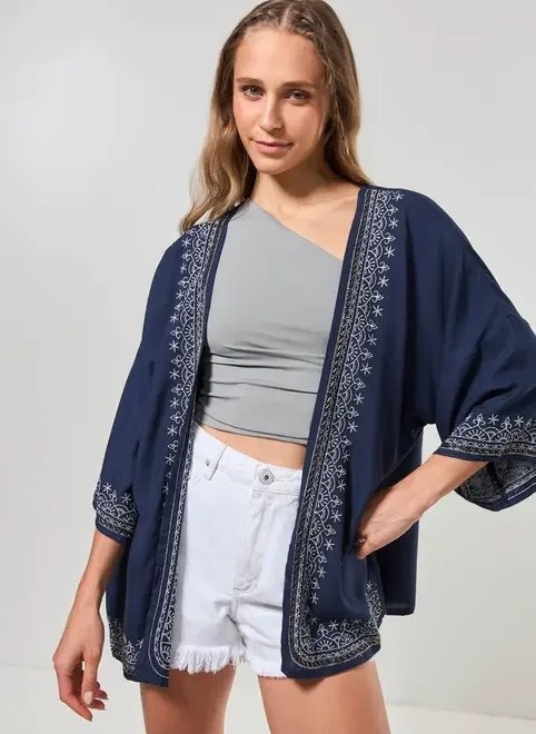 kimono azul com bordados kimono azul com bordados