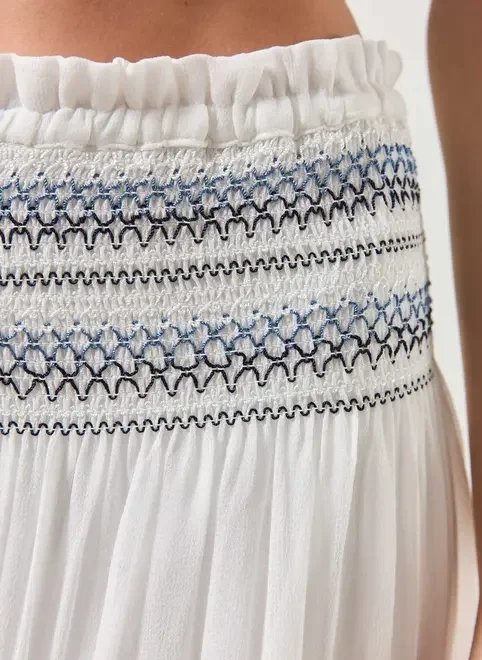 saia longa off-white com bordado saia longa off-white com bordado