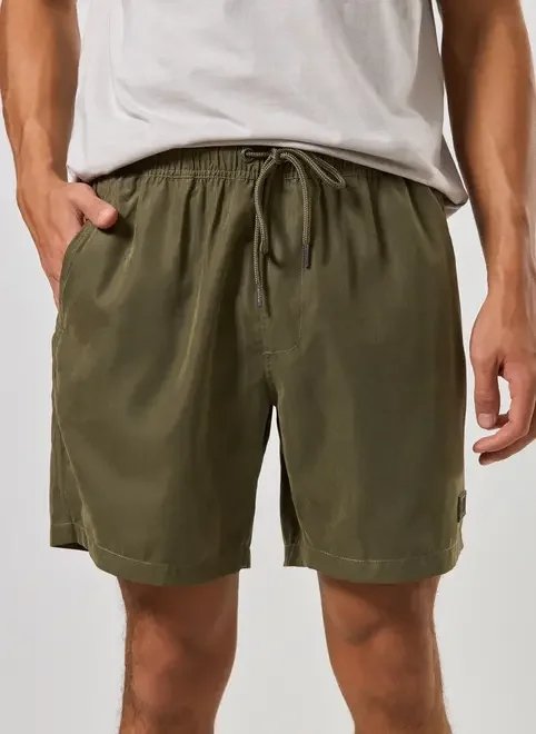 bermuda em tecido estonado bermuda em tecido estonado