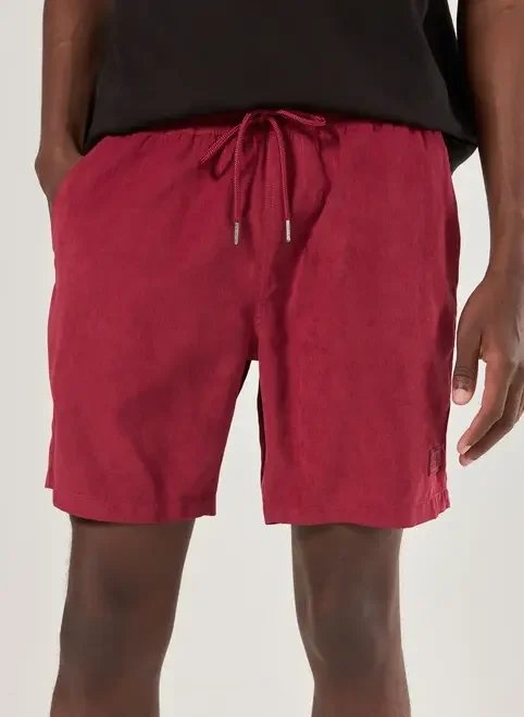 bermuda em tecido estonado bermuda em tecido estonado