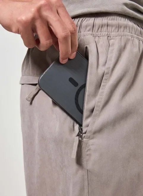 bermuda em tecido estonado bermuda em tecido estonado