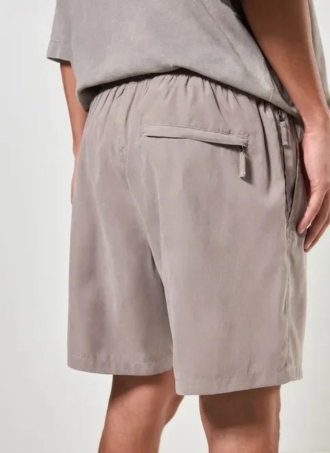 bermuda em tecido estonado bermuda em tecido estonado