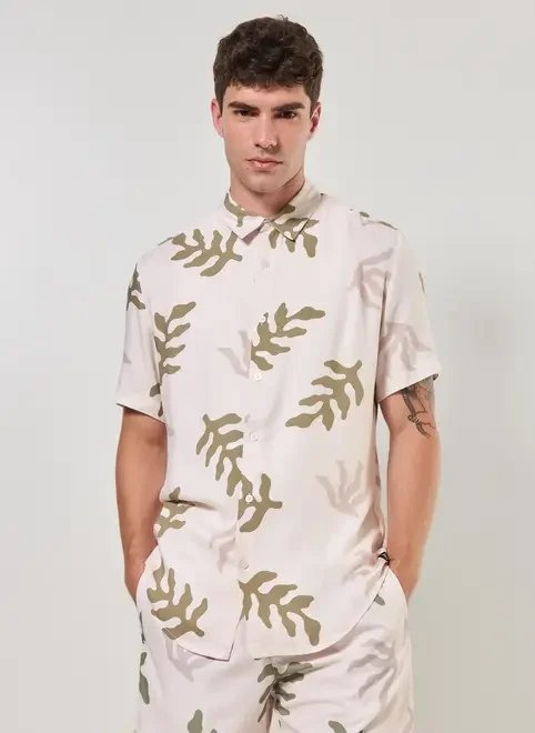 camisa manga curta estampa algas camisa manga curta estampa algas