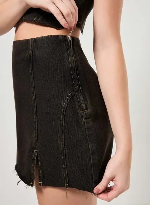 saia jeans preta costuras contrastantes saia jeans preta costuras contrastantes