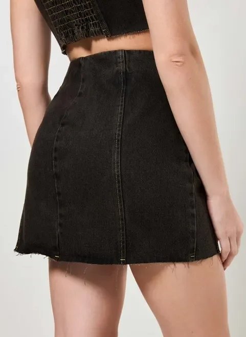 saia jeans preta costuras contrastantes saia jeans preta costuras contrastantes