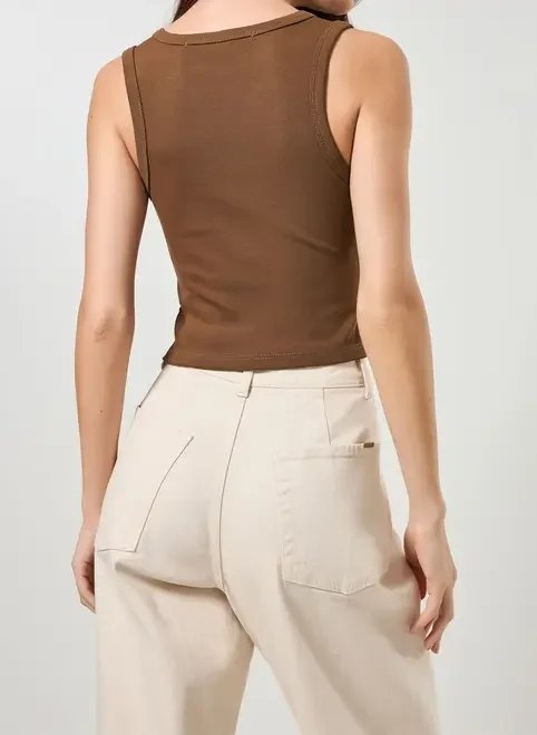 regata marrom em ribana encorpada regata marrom em ribana encorpada