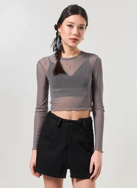 blusa tule chumbo com tachas blusa tule chumbo com tachas