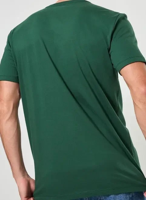 camiseta verde escura com escrito camiseta verde escura com escrito