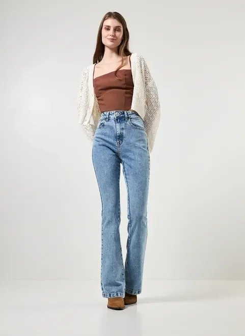 calça jeans flare de cintura alta calça jeans flare de cintura alta