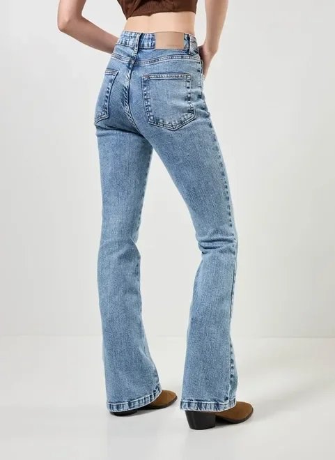 calça jeans flare de cintura alta calça jeans flare de cintura alta