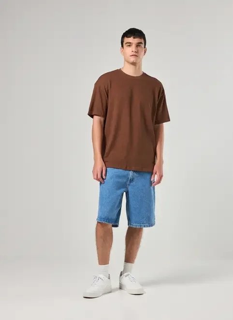 camiseta oversized em malha retilínea camiseta oversized em malha retilínea