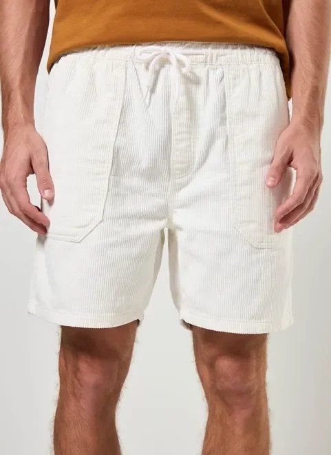 bermuda em veludo cotelê off-white bermuda em veludo cotelê off-white