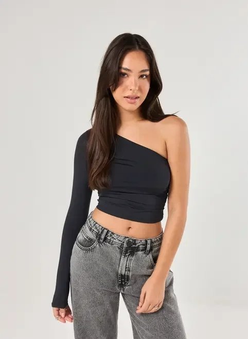 blusa manga única em poliamida blusa manga única em poliamida