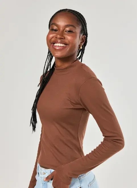 blusa manga longa com golinha blusa manga longa com golinha