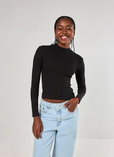 blusa manga longa com golinha blusa manga longa com golinha