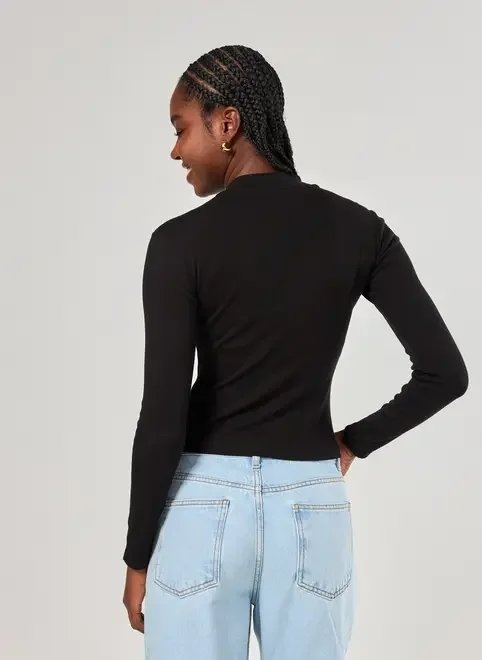 blusa manga longa com golinha blusa manga longa com golinha