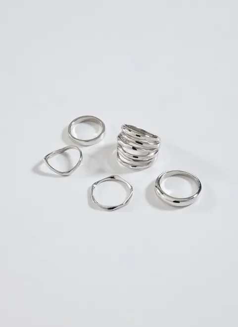 conjunto com 5 anéis prateados conjunto com 5 anéis prateados