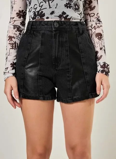short mom jeans preto com poliuretano short mom jeans preto com poliuretano