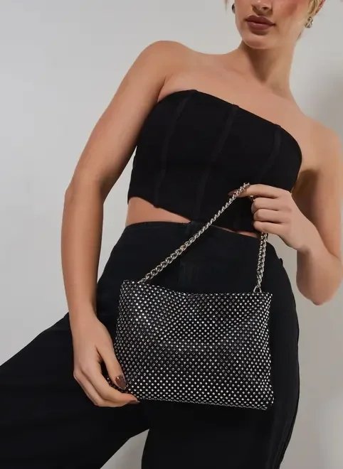 bolsa preta com strass e corrente bolsa preta com strass e corrente