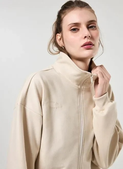 casaco de moletom creme bordado casaco de moletom creme bordado