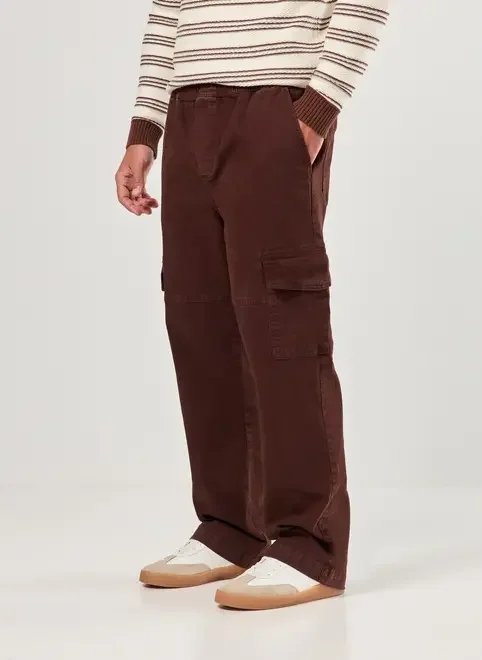 calça cargo reta em sarja calça cargo reta em sarja