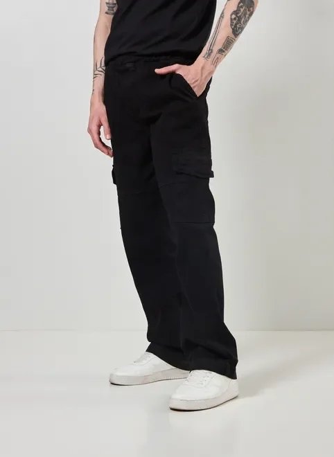 calça cargo reta em sarja calça cargo reta em sarja