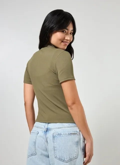 blusa básica com golinha blusa básica com golinha