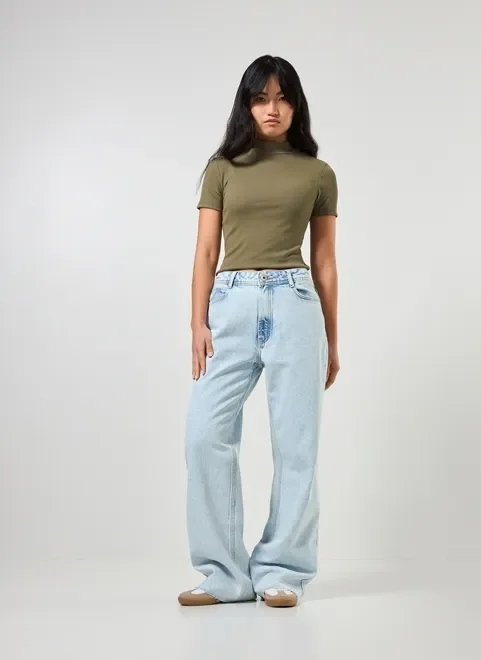 blusa básica com golinha blusa básica com golinha