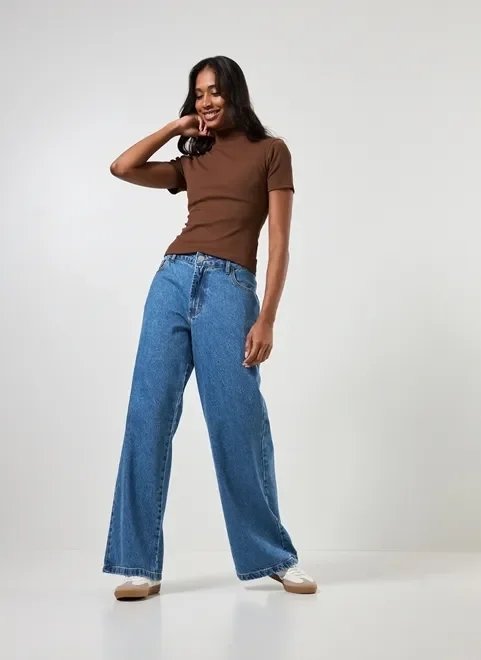 blusa básica com golinha blusa básica com golinha