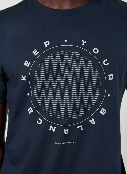 camiseta azul marinho com estampa camiseta azul marinho com estampa