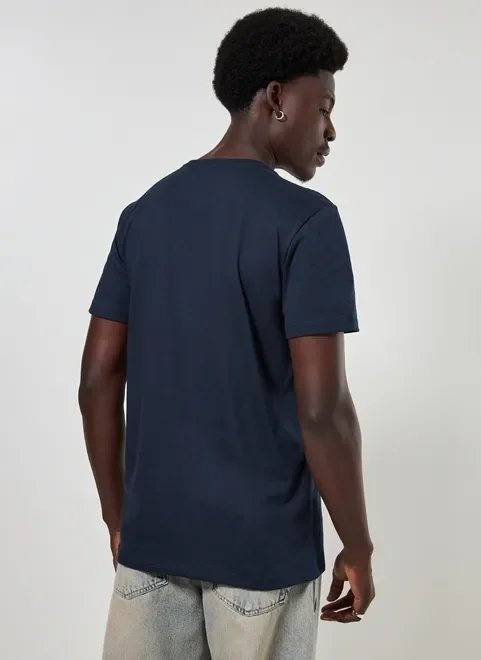 camiseta azul marinho com estampa camiseta azul marinho com estampa