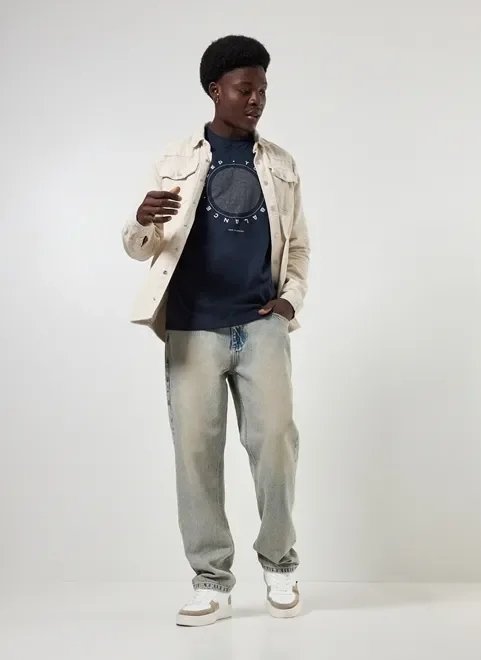 camiseta azul marinho com estampa camiseta azul marinho com estampa