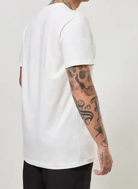 camiseta off-white urso minimalista camiseta off-white urso minimalista