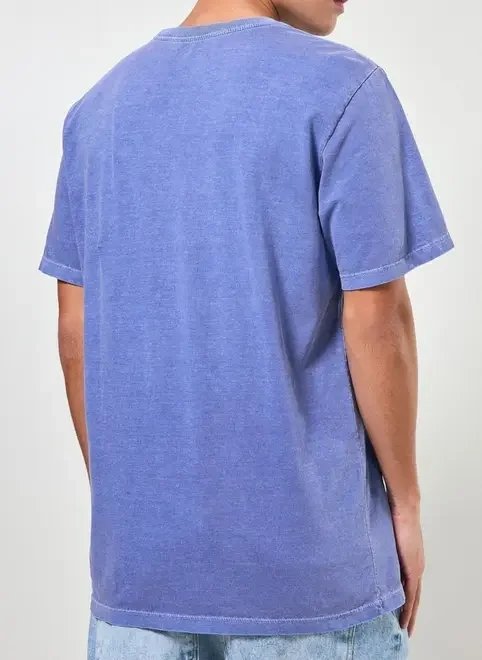 camiseta azul estonada com frase camiseta azul estonada com frase