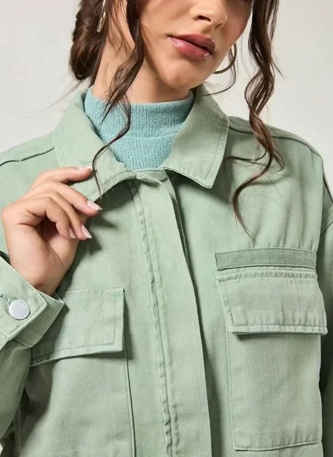 jaqueta estilo camisa em sarja jaqueta estilo camisa em sarja