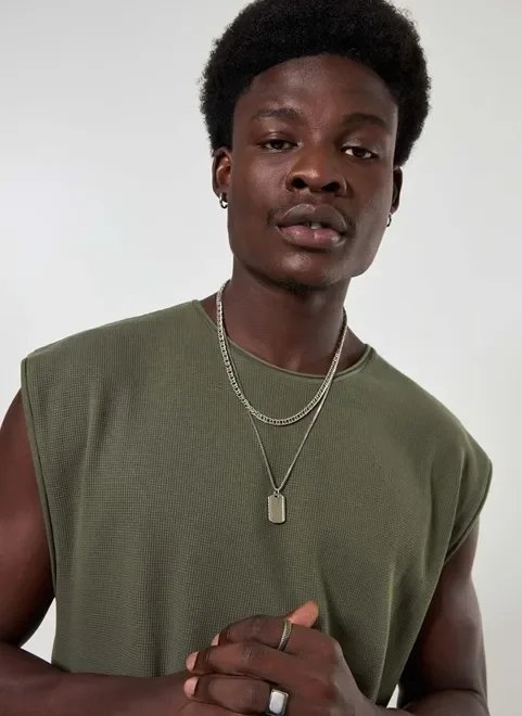 corrente e colar com pingente corrente e colar com pingente