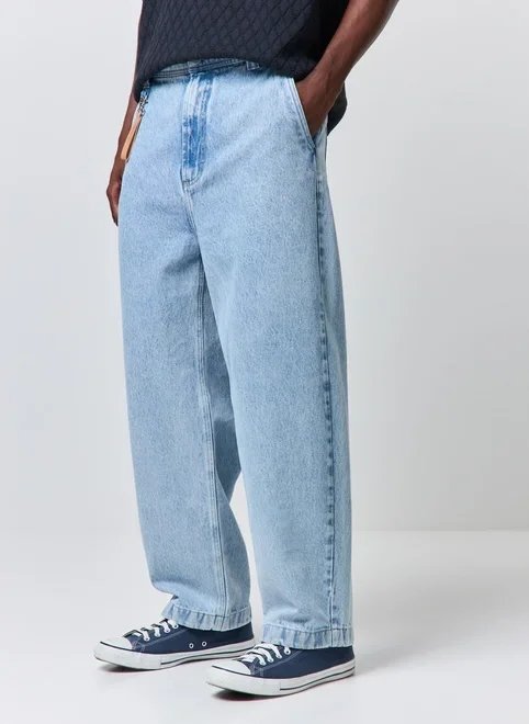 calça baggy jeans com chaveiro calça baggy jeans com chaveiro