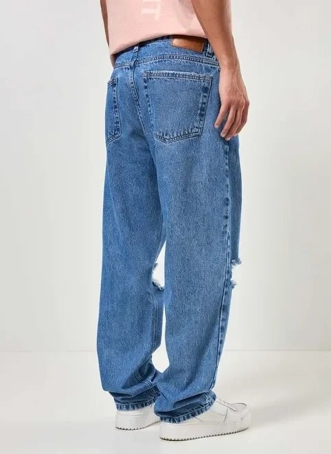 calça jeans reta com rasgos calça jeans reta com rasgos