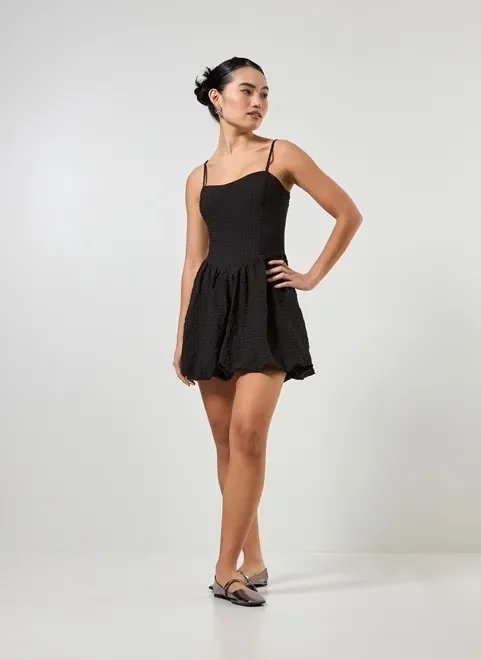 vestido balonê curto preto vestido balonê curto preto