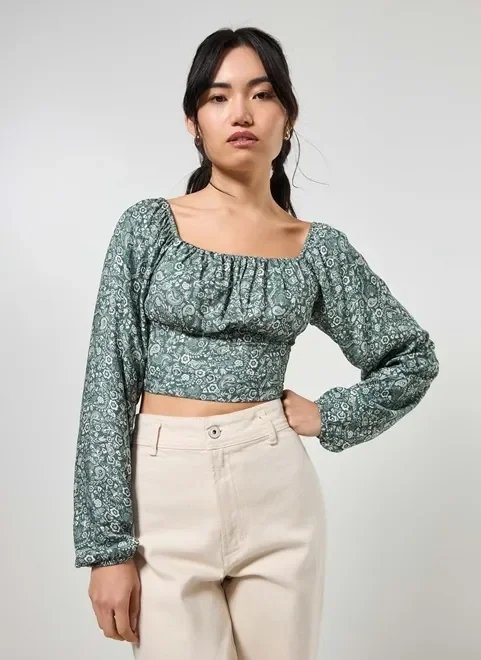 cropped manga longa verde estampado cropped manga longa verde estampado