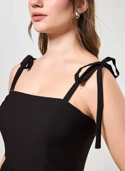 vestido preto com laços nas alças vestido preto com laços nas alças