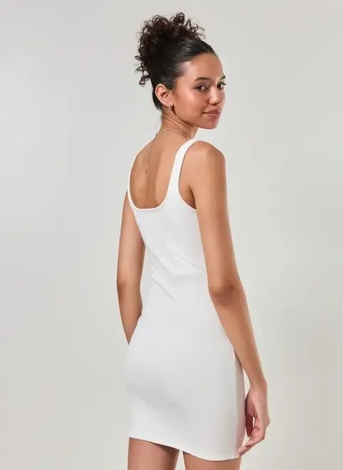 vestido tubinho costuras marcantes vestido tubinho costuras marcantes