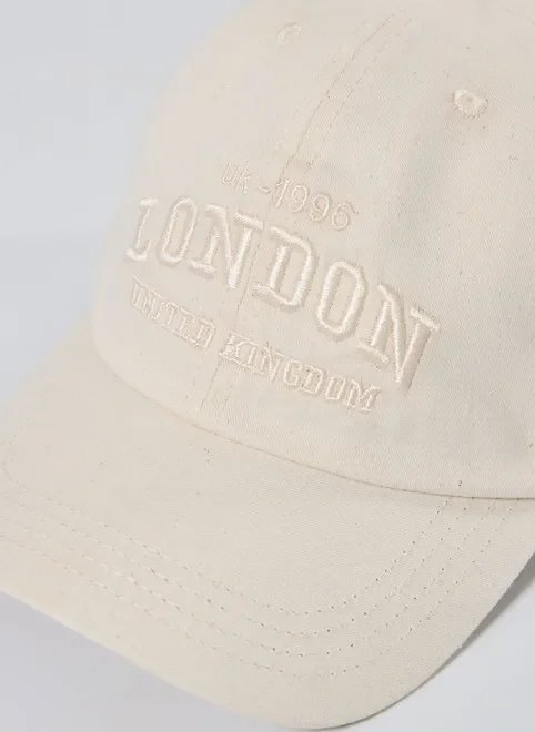 boné off-white bordado london boné off-white bordado london
