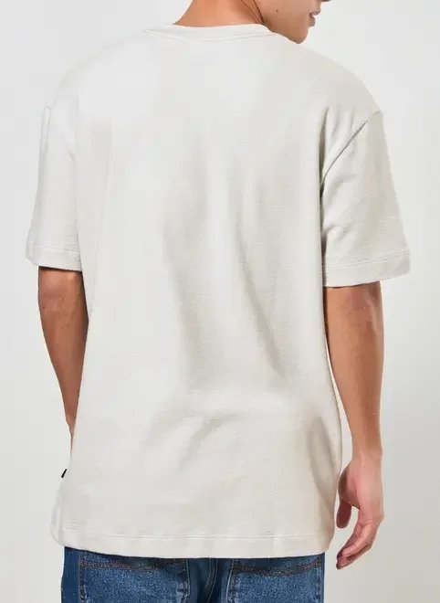 camiseta box atoalhada com bordado camiseta box atoalhada com bordado