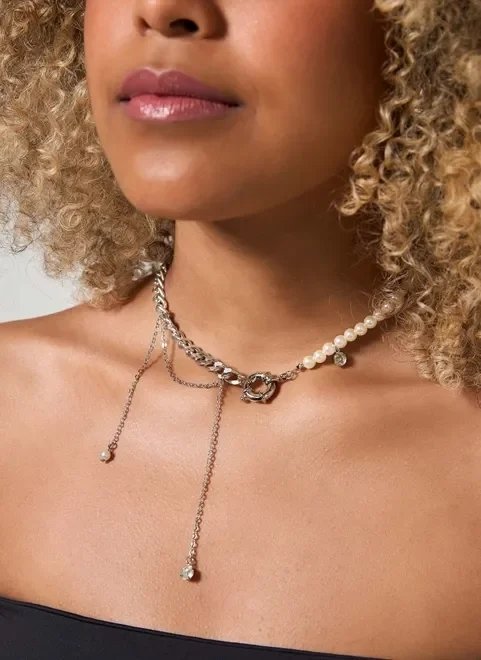 colar corrente com pérolas artificiais colar corrente com pérolas artificiais