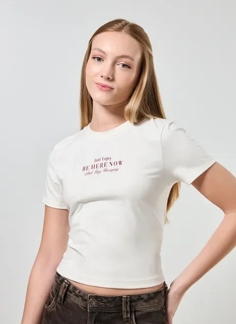 blusa mini tee com escrito em vermelho blusa mini tee com escrito em vermelho