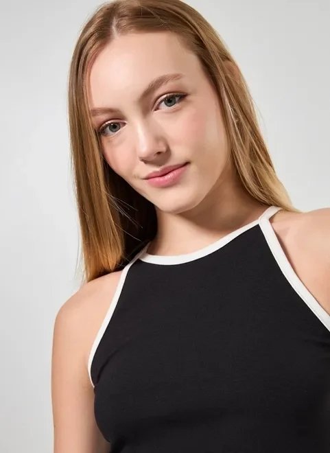 blusa halter detalhe contrastante blusa halter detalhe contrastante